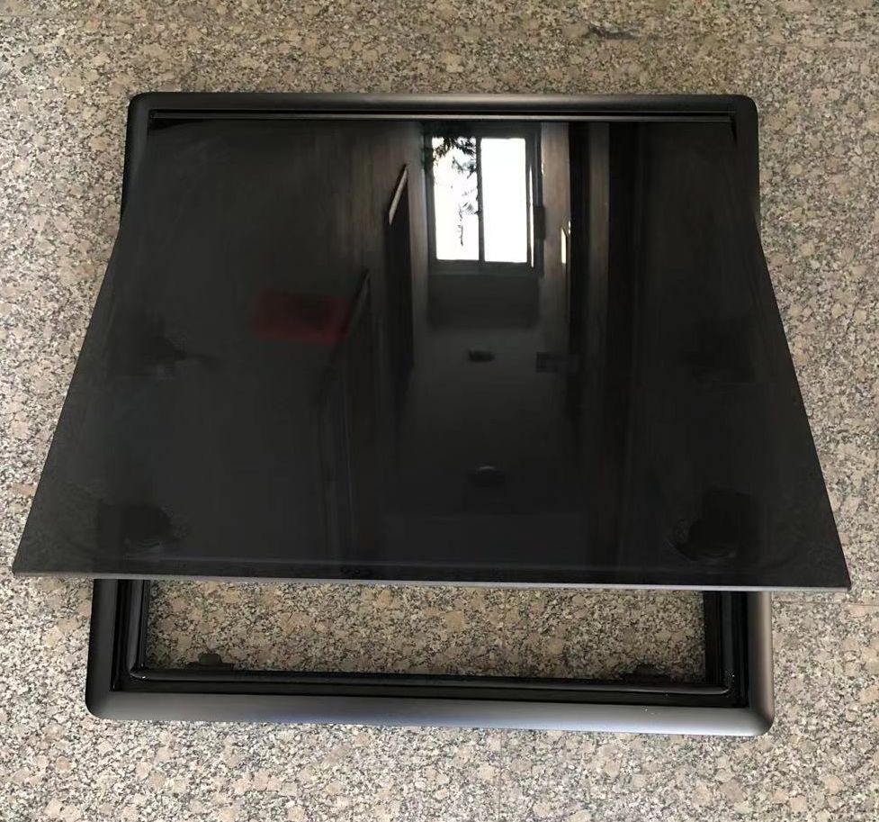 Hinged Window with Blinds – Double Walled – Flush – 3 Frames