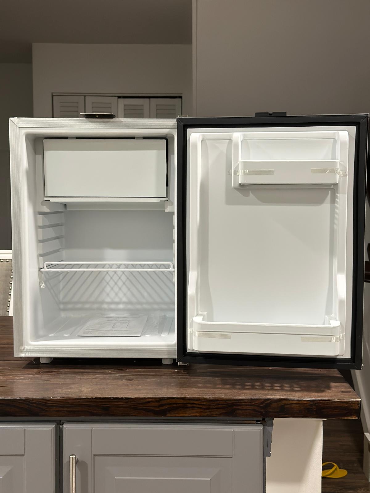 RV Refrigerator DC-40 & DC-50